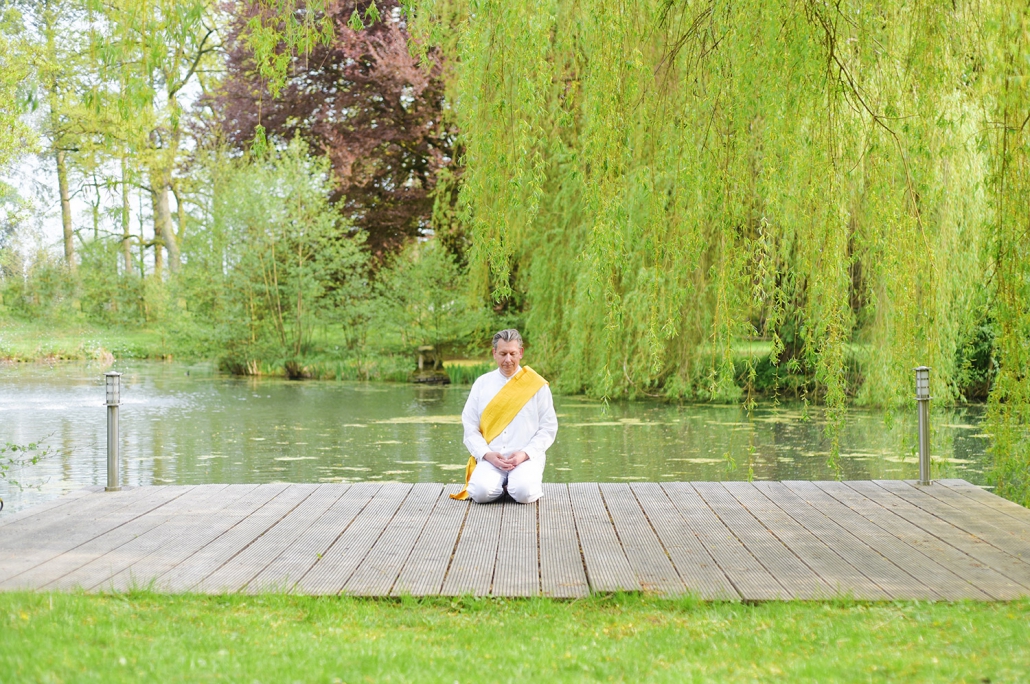 Meditation in Hoisbüttel und Hamburg. Thorsten Albert ist Heilpraktiker und Meditationslehrer